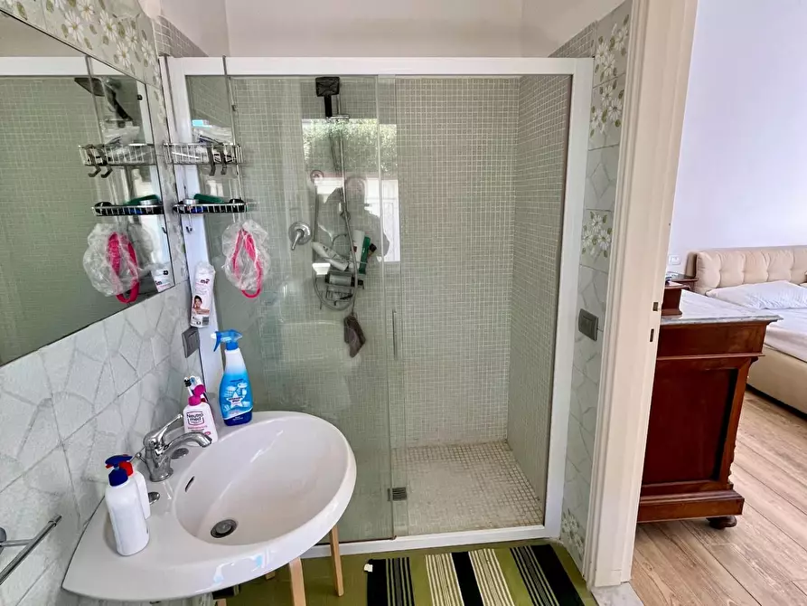 Immagine 28 di Casa indipendente in affitto  a Forte Dei Marmi