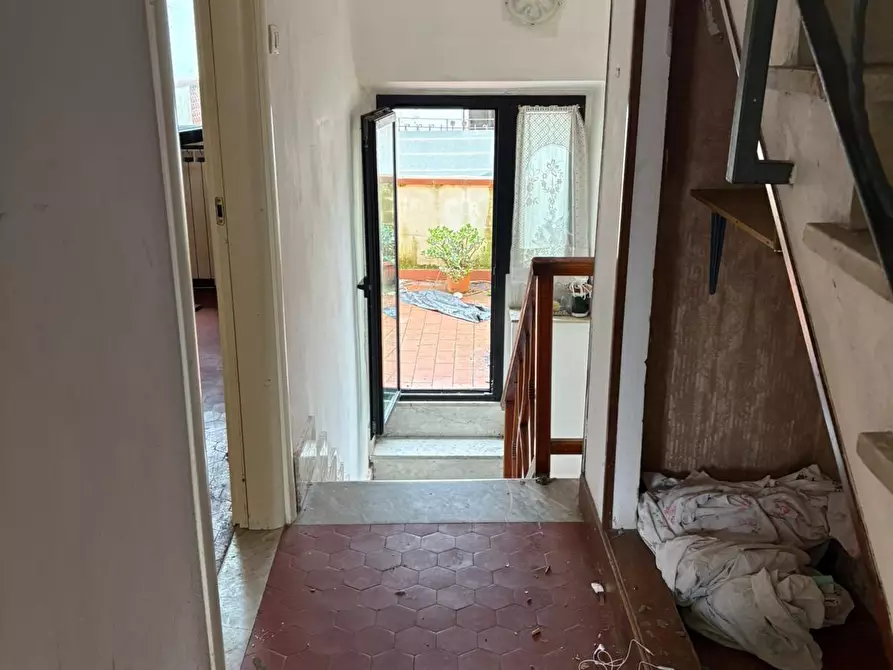 Immagine 14 di Villa in vendita  a Viareggio