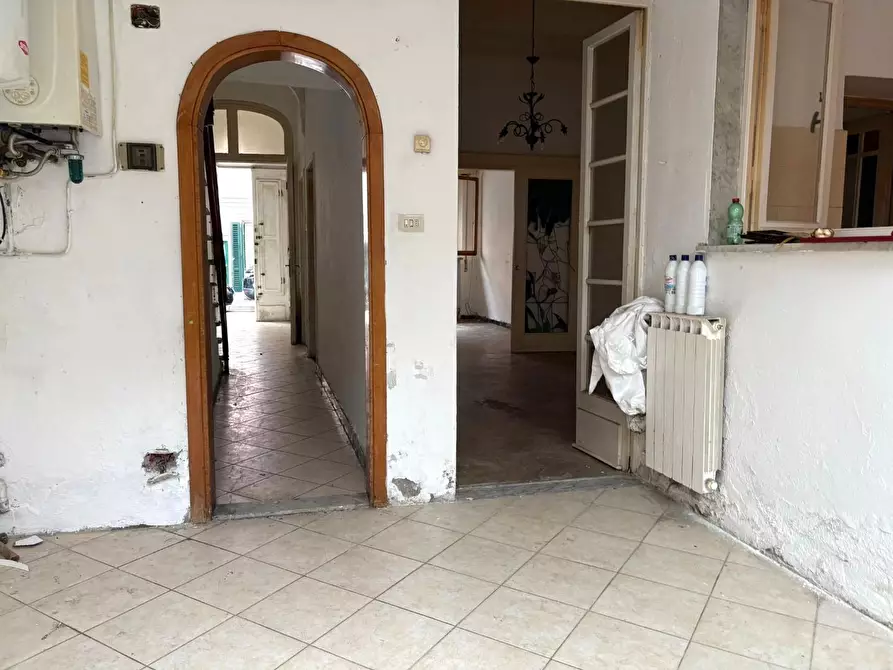 Immagine 13 di Villa in vendita  a Viareggio