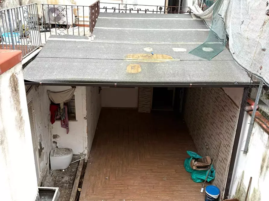 Immagine 9 di Villa in vendita  a Viareggio