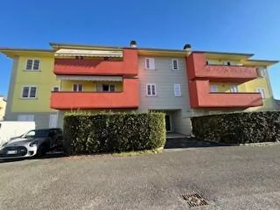 Immagine 22 di Appartamento in vendita  a Lucca