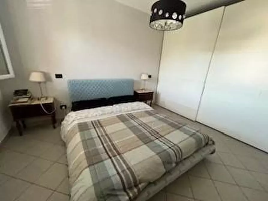 Immagine 7 di Appartamento in vendita  a Lucca