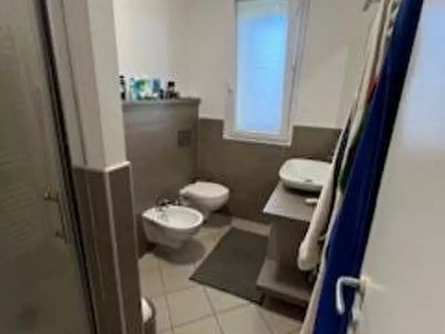 Immagine 14 di Appartamento in vendita  a Lucca