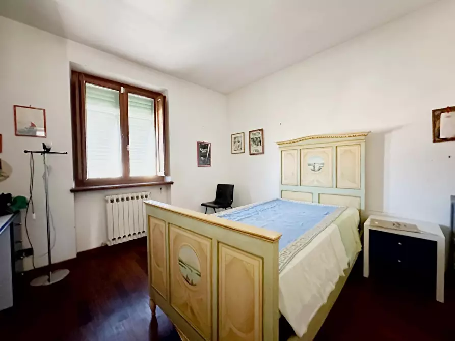 Immagine 20 di Villa in vendita  a Capannori