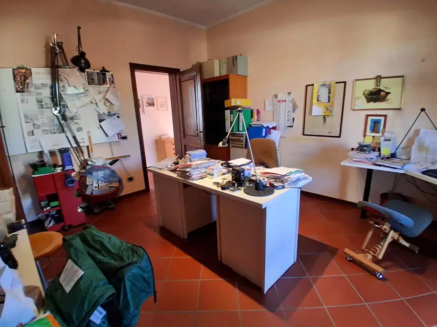 Immagine 36 di Villa in vendita  a Capannori