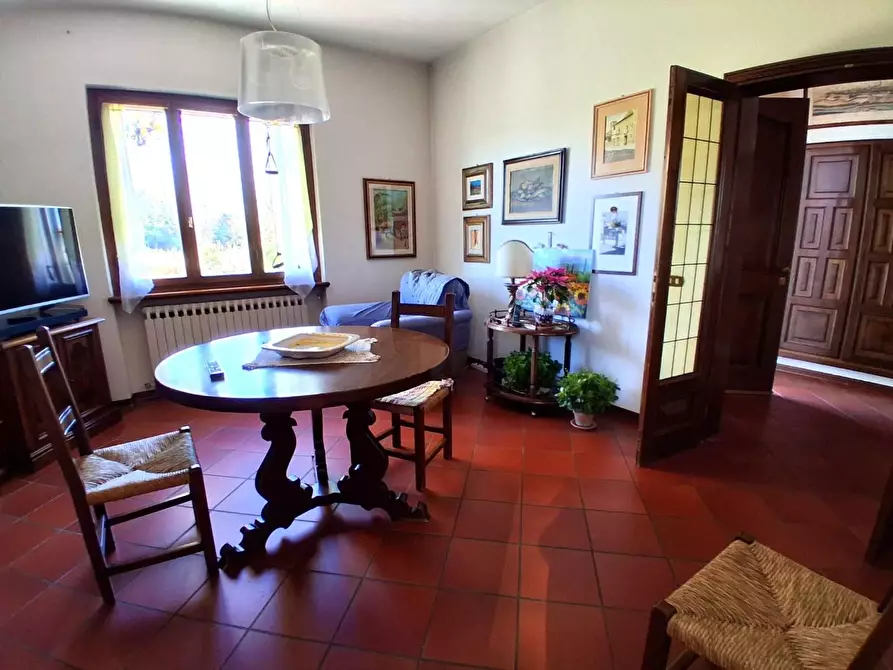 Immagine 16 di Villa in vendita  a Capannori