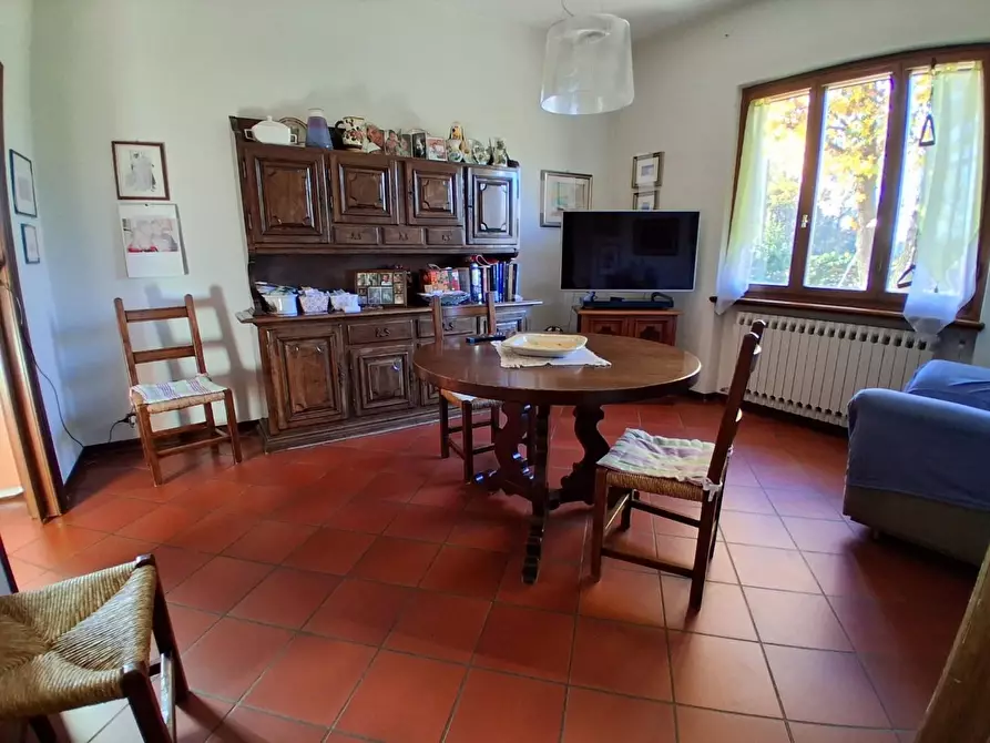 Immagine 14 di Villa in vendita  a Capannori