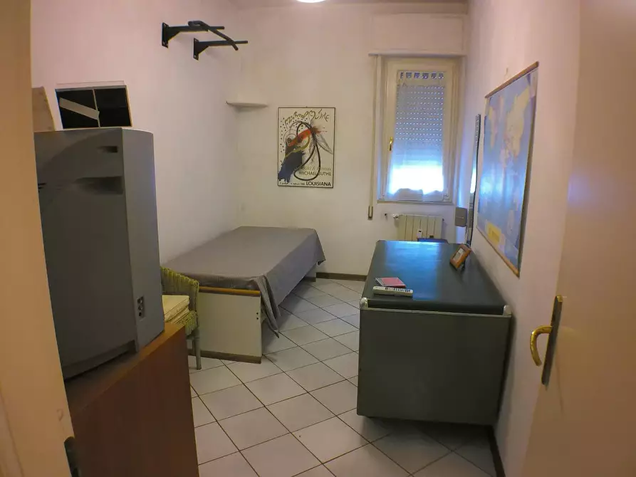 Immagine 4 di Appartamento in vendita  a Carrara