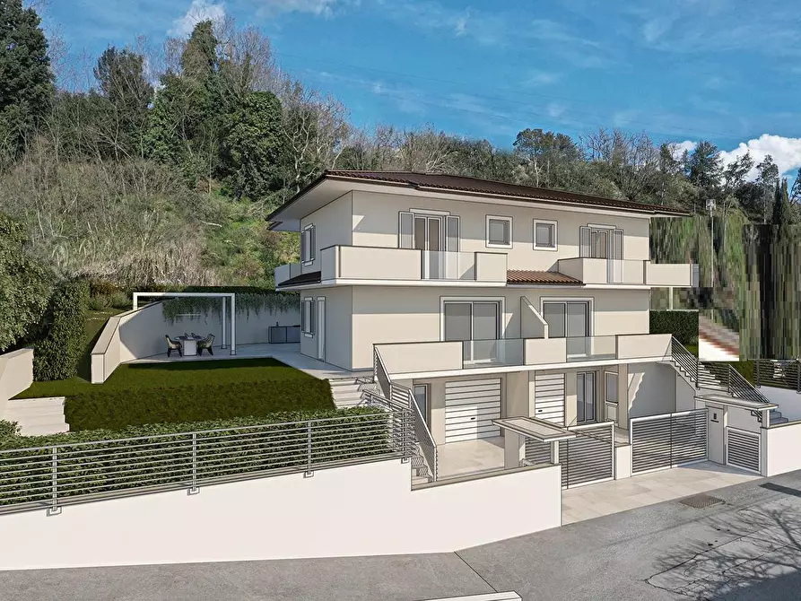 Immagine 2 di Casa bifamiliare in vendita  a Montelupo Fiorentino