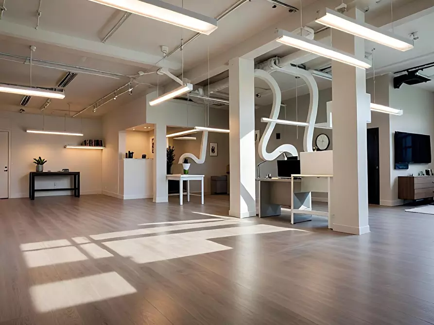 Immagine 10 di Attività artigianale in vendita  a Empoli