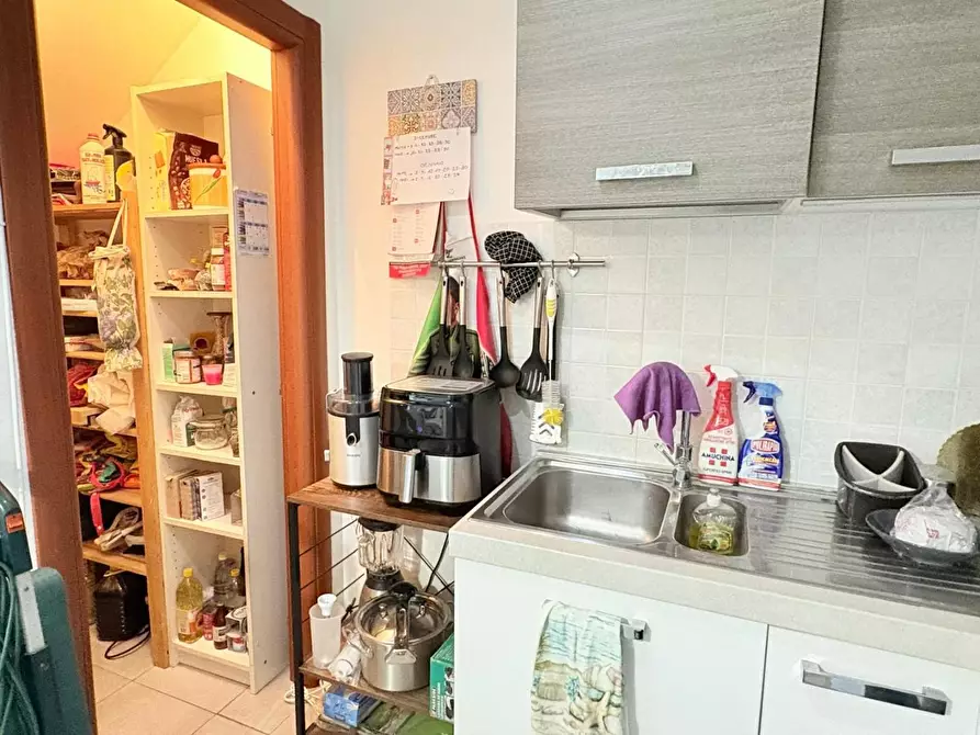 Immagine 7 di Appartamento in vendita  a Cecina