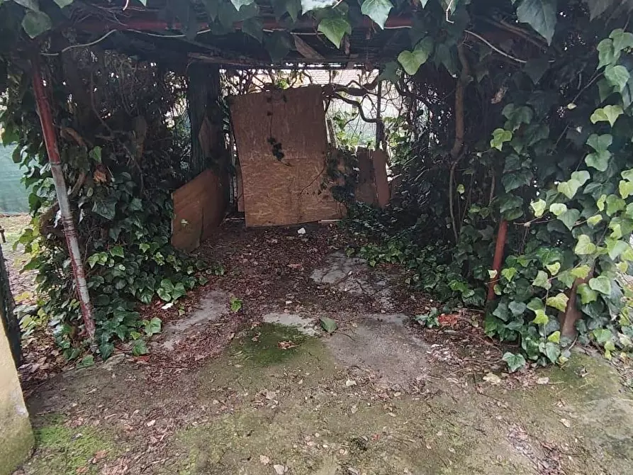 Immagine 16 di Casa bifamiliare in vendita  a Pontedera