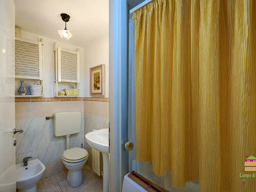 Immagine 16 di Mansarda in vendita  a La Spezia