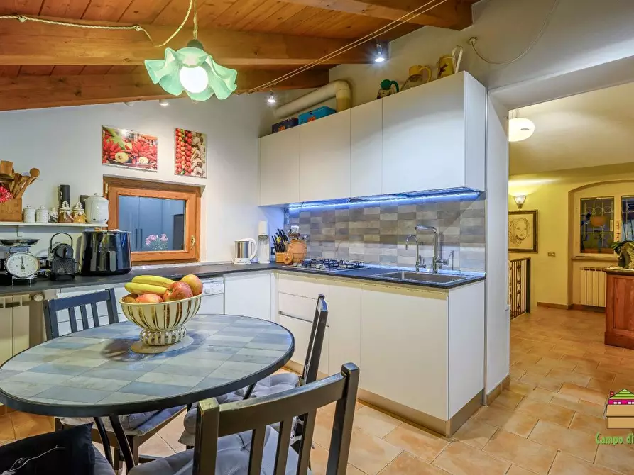 Immagine 11 di Mansarda in vendita  a La Spezia