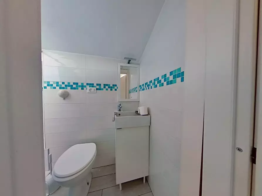 Immagine 23 di Terratetto in vendita  a Cascina