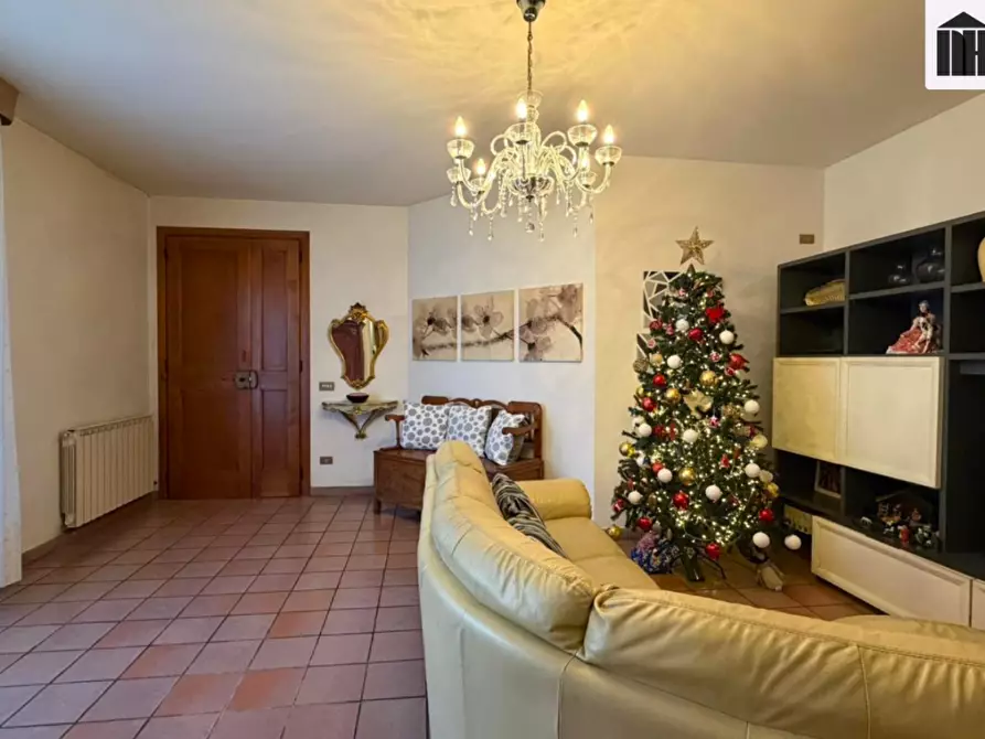 Immagine 9 di Villetta a schiera in vendita  a Santa Croce Sull'arno