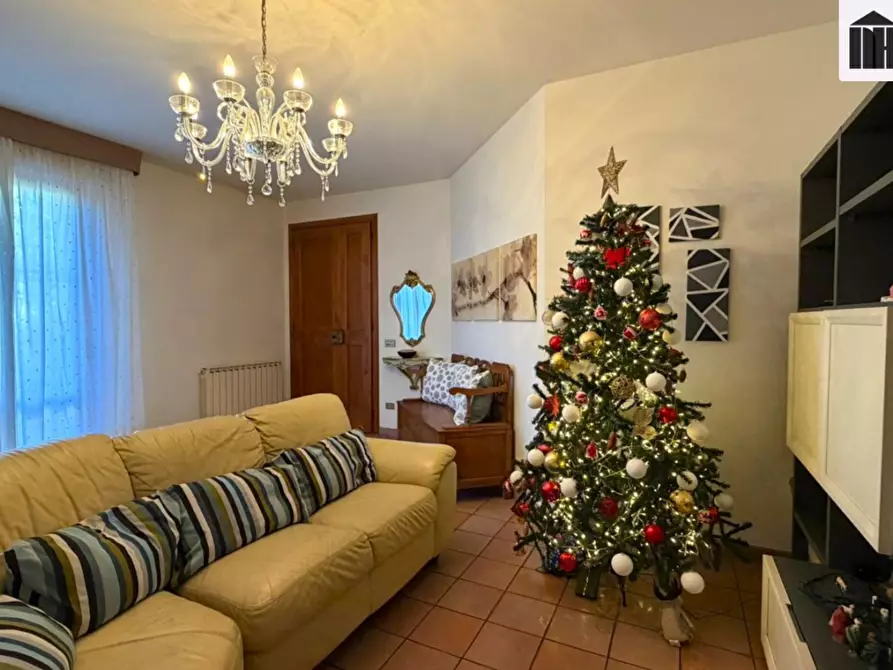 Immagine 6 di Villetta a schiera in vendita  a Santa Croce Sull'arno