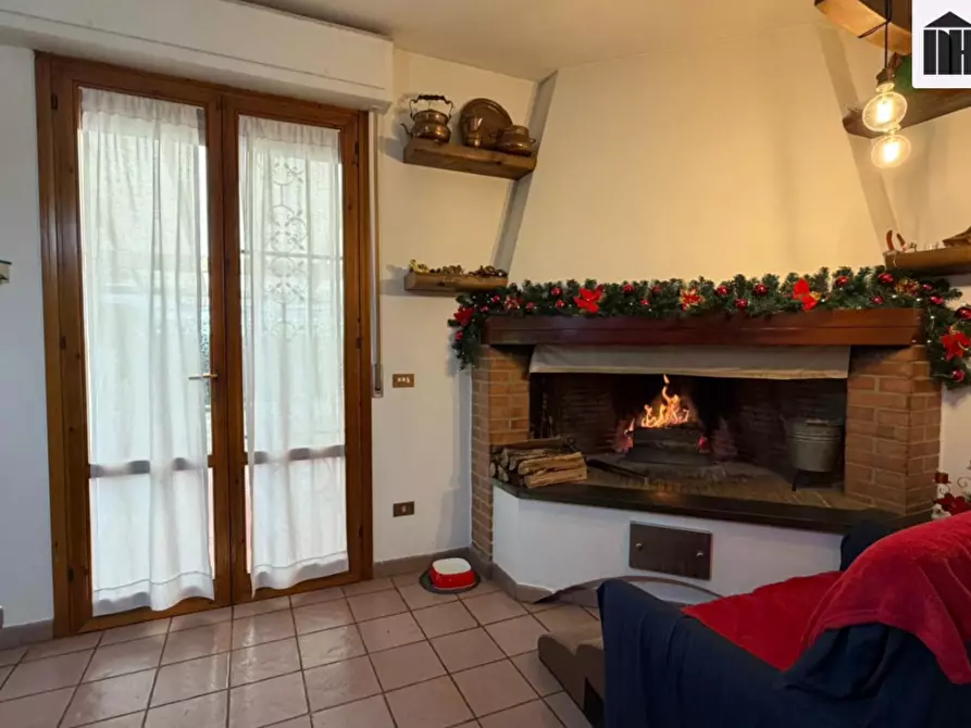 Immagine 10 di Villetta a schiera in vendita  a Santa Croce Sull'arno