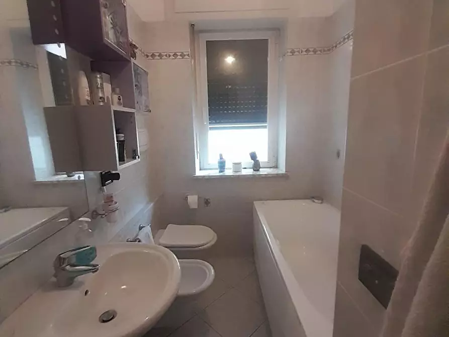 Immagine 12 di Appartamento in vendita  a Livorno