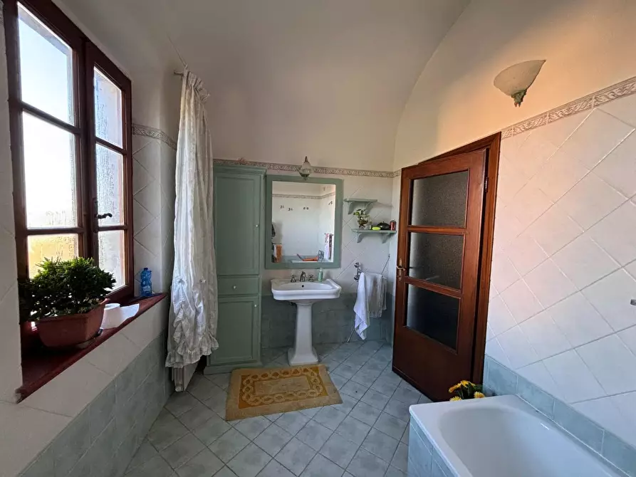 Immagine 10 di Porzione di casa in vendita  a Terricciola