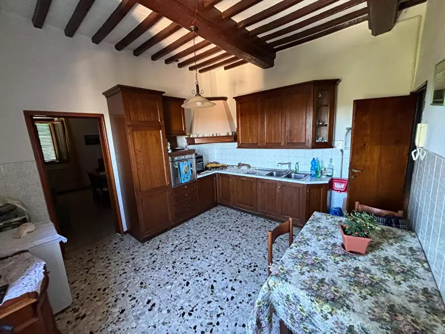 Immagine 3 di Porzione di casa in vendita  a Terricciola