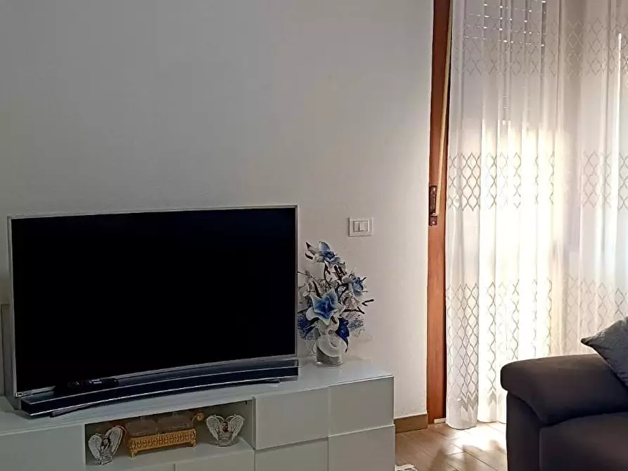 Immagine 15 di Appartamento in vendita  a Cascina