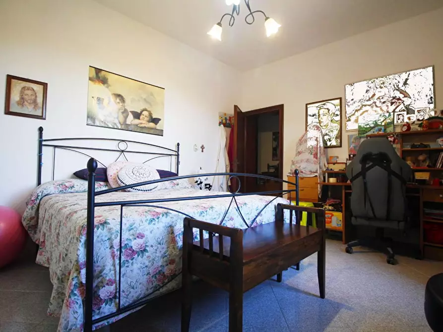 Immagine 18 di Casa colonica in vendita  a Cerreto Guidi