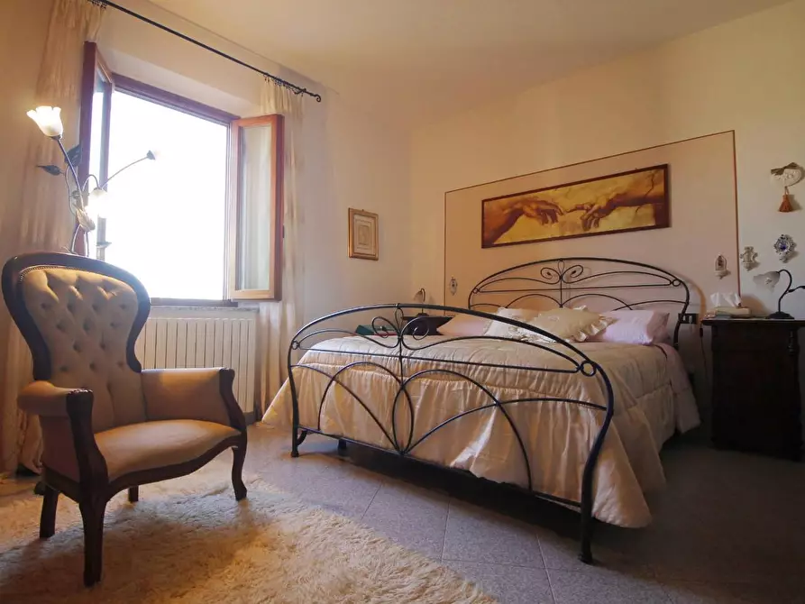 Immagine 21 di Casa colonica in vendita  a Cerreto Guidi