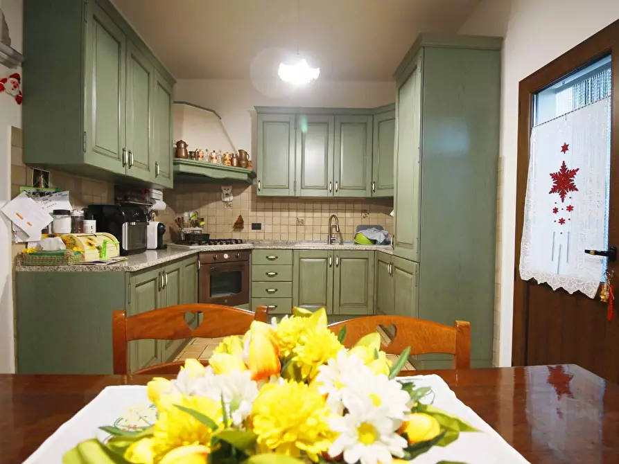 Immagine 9 di Casa colonica in vendita  a Cerreto Guidi