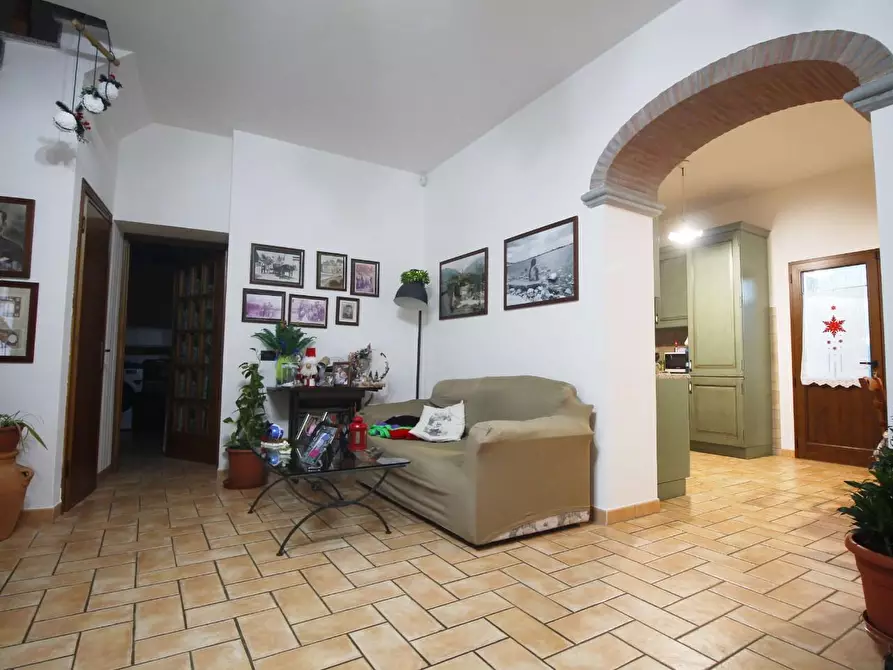 Immagine 15 di Casa colonica in vendita  a Cerreto Guidi