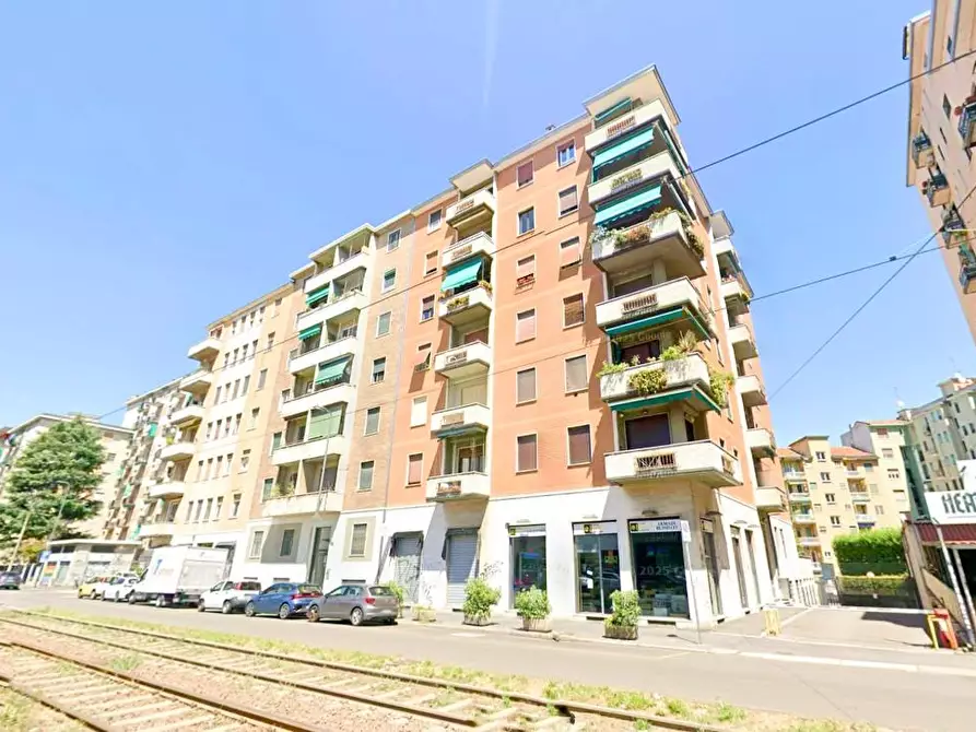 Immagine 1 di Appartamento in vendita  a Milano