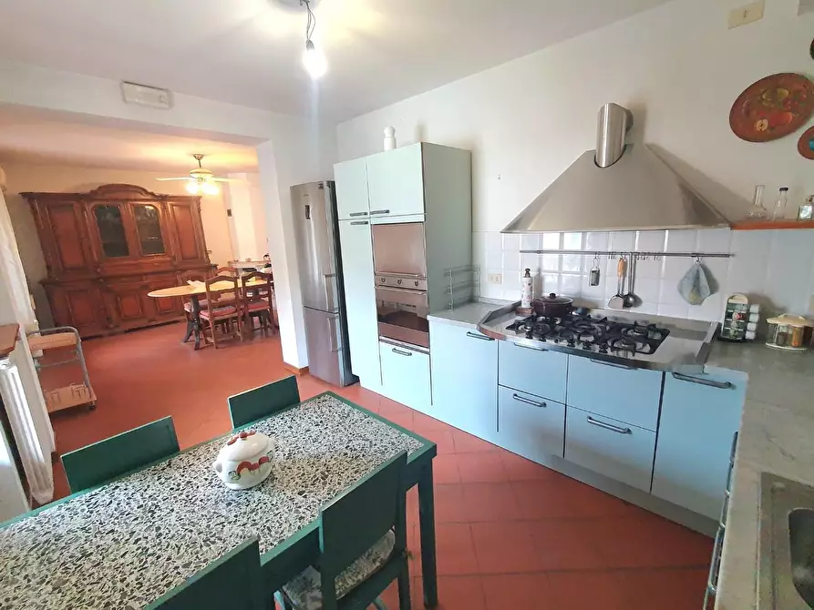 Immagine 12 di Terratetto in vendita  a Lucca