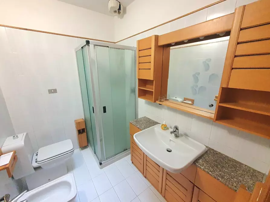 Immagine 26 di Terratetto in vendita  a Lucca