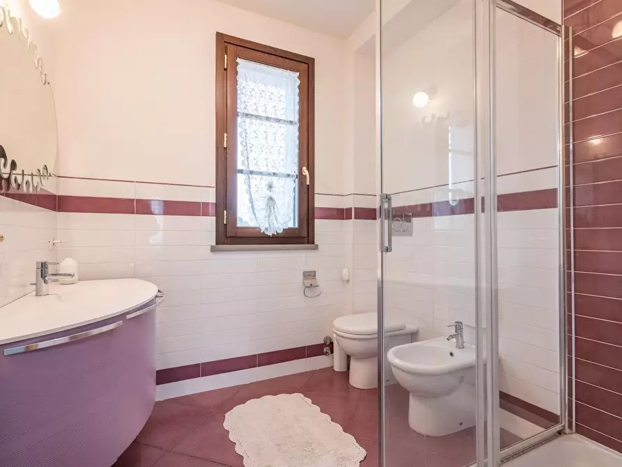 Immagine 52 di Villetta a schiera in vendita  a Crespina Lorenzana