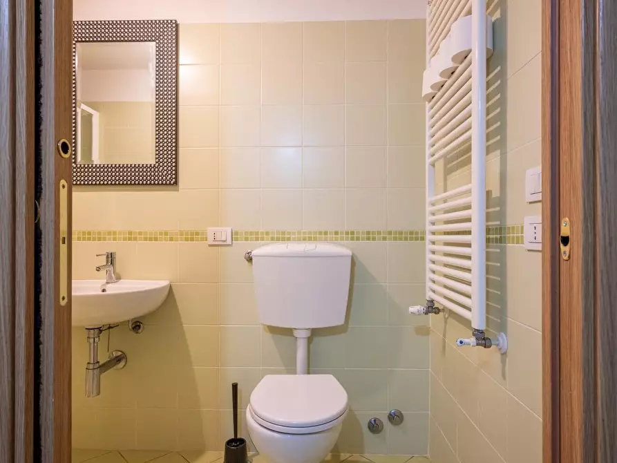 Immagine 25 di Villetta a schiera in vendita  a Crespina Lorenzana