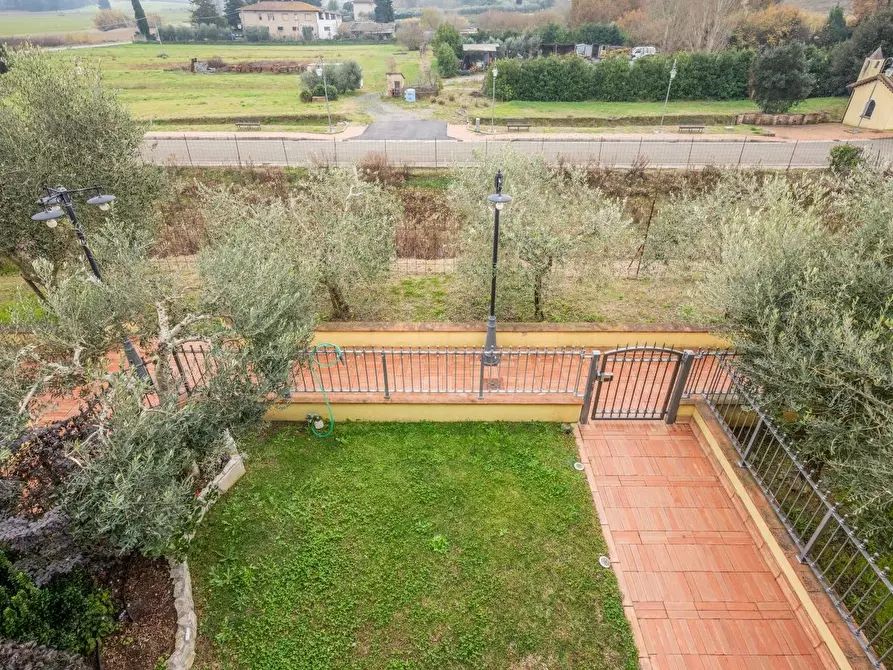 Immagine 51 di Villetta a schiera in vendita  a Crespina Lorenzana