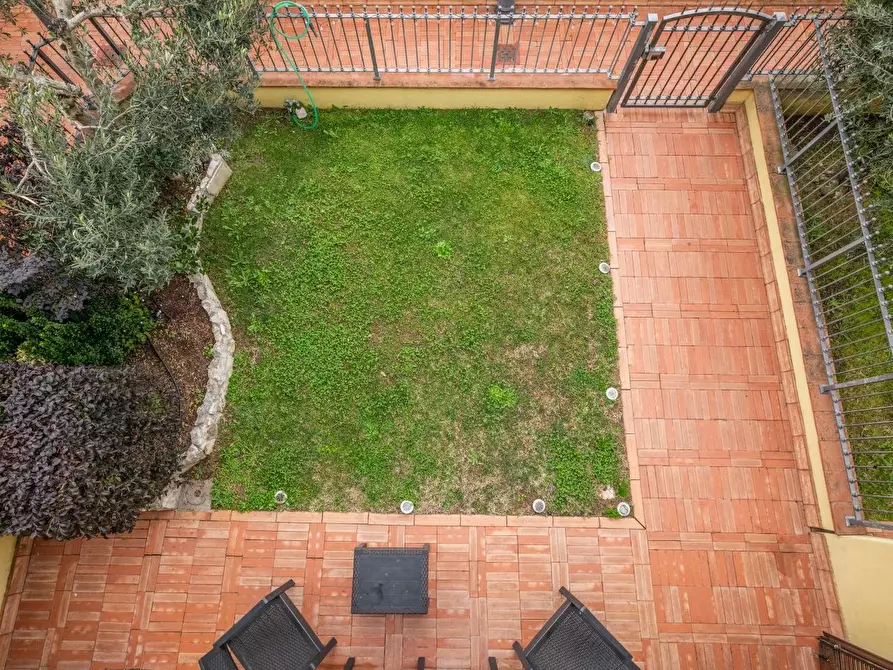 Immagine 50 di Villetta a schiera in vendita  a Crespina Lorenzana