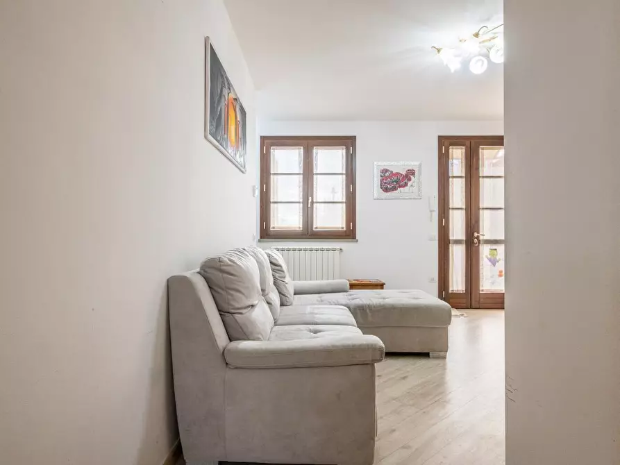 Immagine 5 di Villetta a schiera in vendita  a Crespina Lorenzana