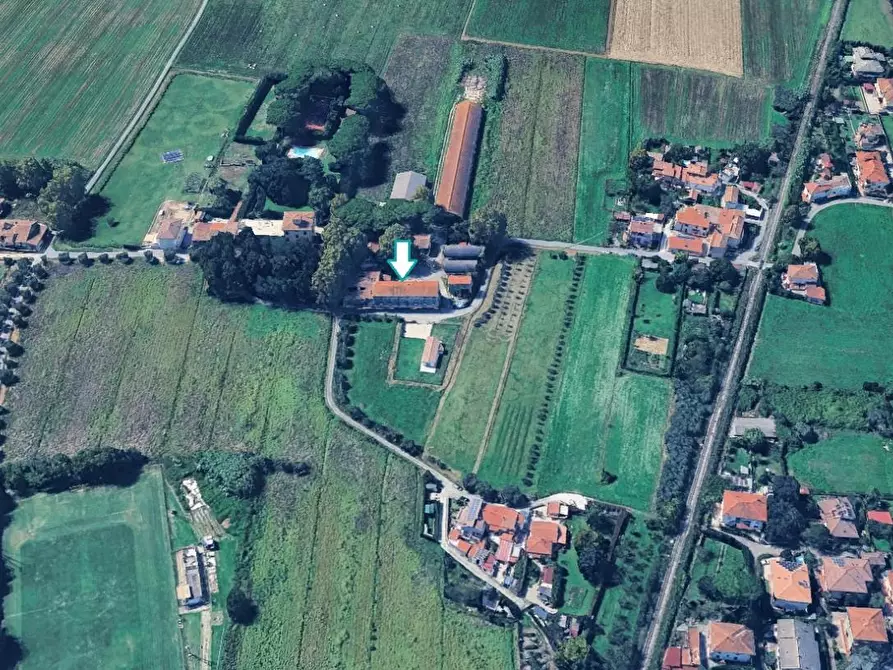 Immagine 1 di Magazzino in vendita  a San Giuliano Terme