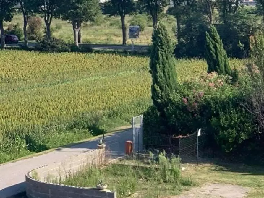 Immagine 26 di Appartamento in vendita  a Pontedera