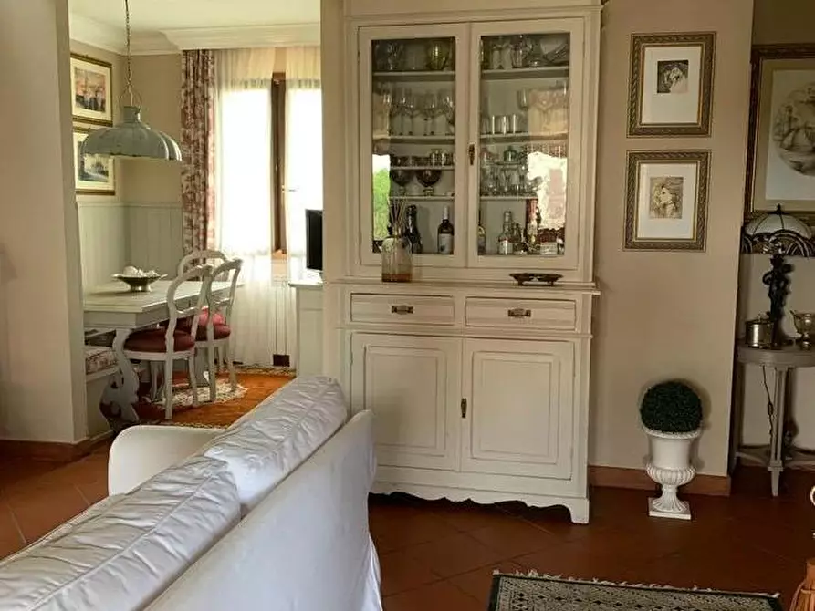 Immagine 11 di Appartamento in vendita  a Pontedera