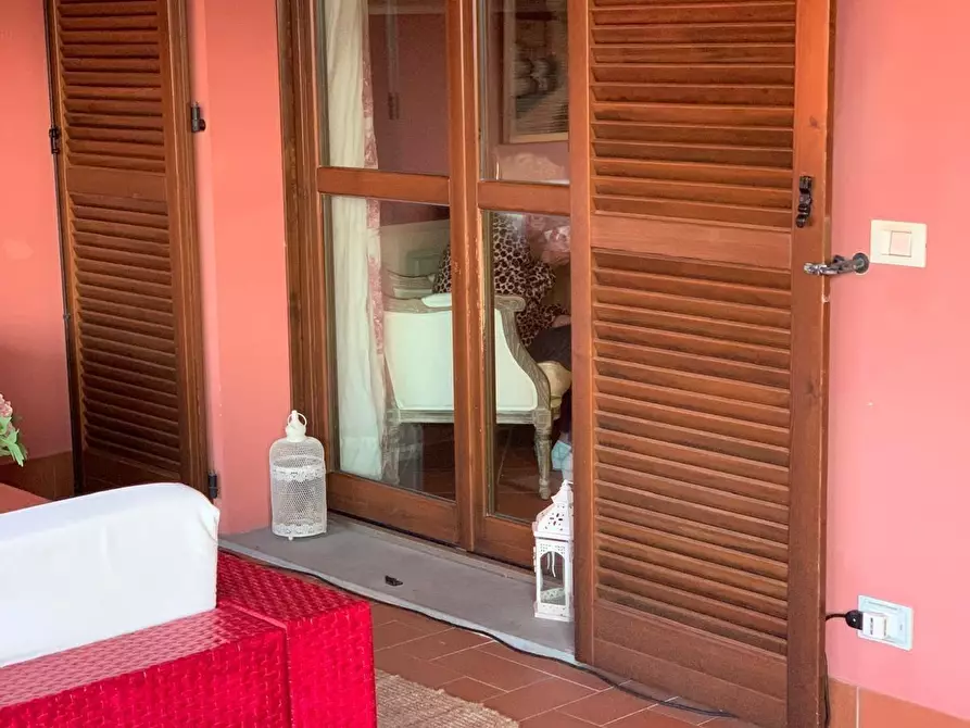 Immagine 9 di Appartamento in vendita  a Pontedera