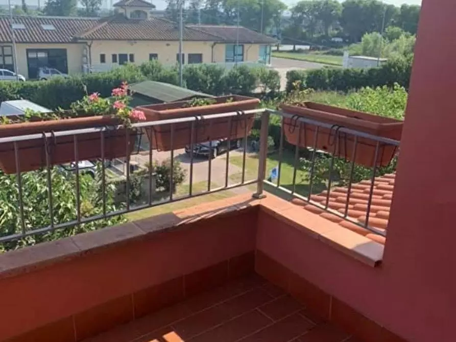 Immagine 23 di Appartamento in vendita  a Pontedera