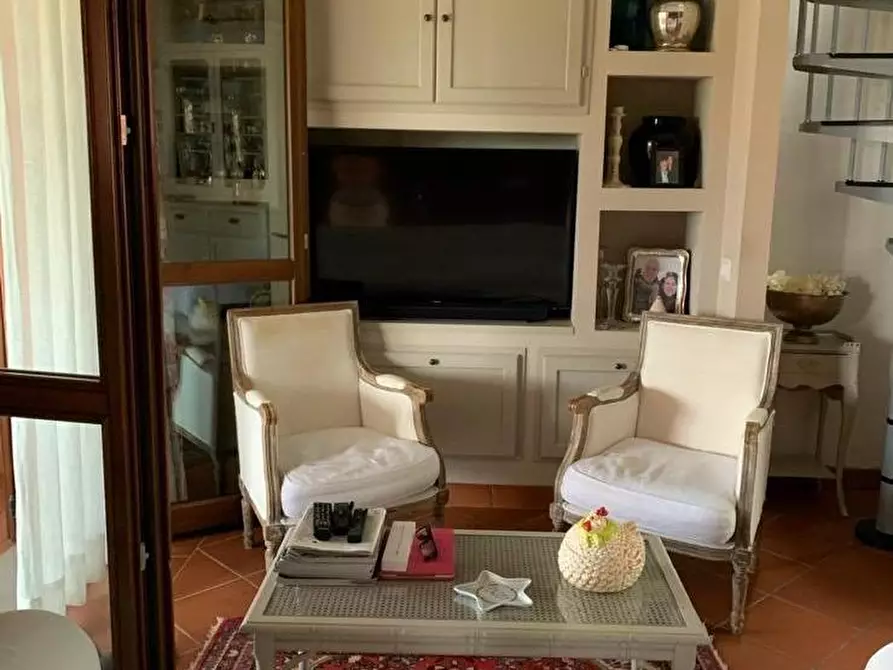 Immagine 10 di Appartamento in vendita  a Pontedera