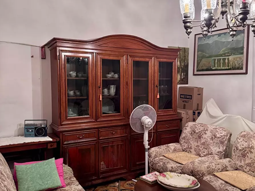 Immagine 11 di Casa indipendente in vendita  a Massa