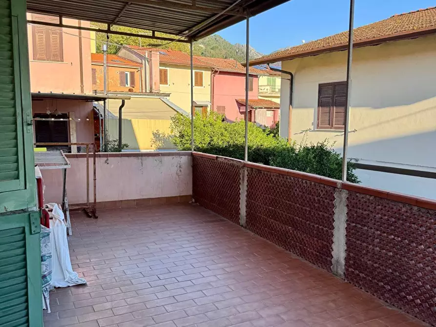Immagine 15 di Casa indipendente in vendita  a Massa
