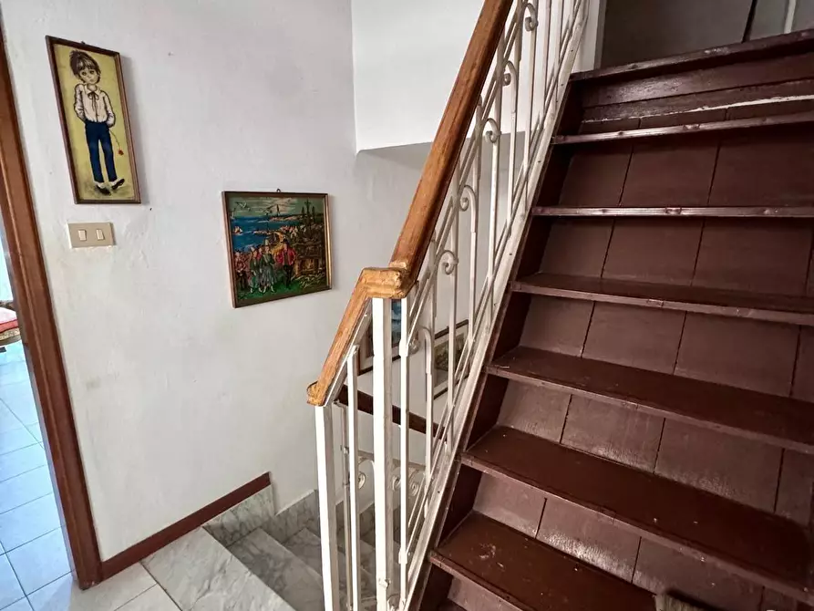 Immagine 21 di Casa indipendente in vendita  a Massa