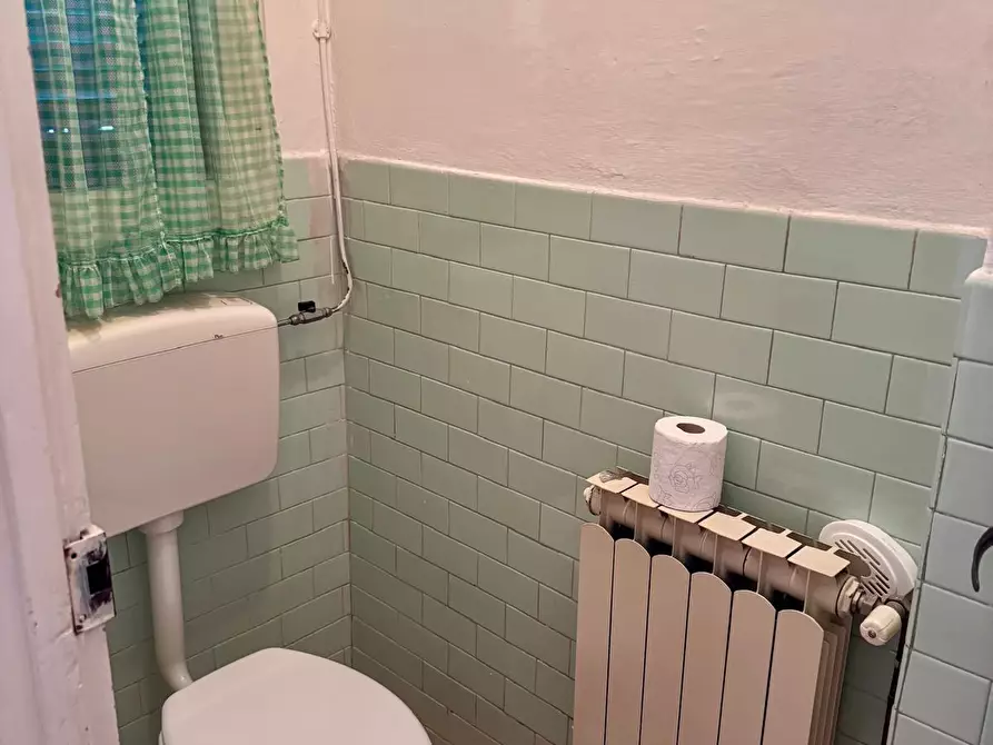 Immagine 25 di Casa indipendente in vendita  a Massa