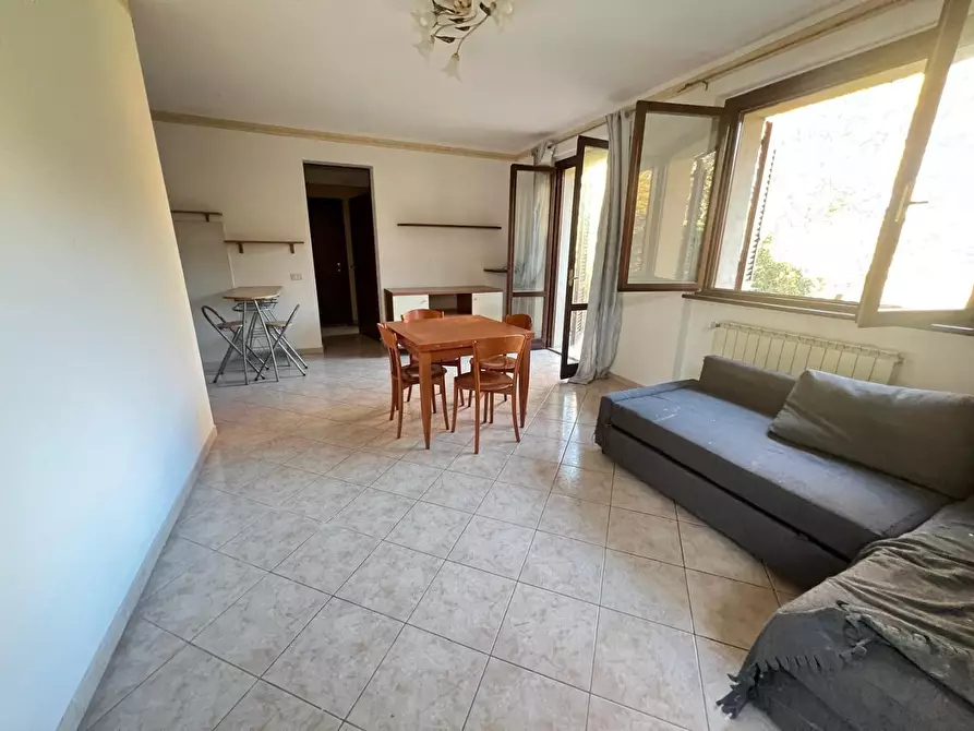 Immagine 2 di Appartamento in vendita  a Casole D'elsa