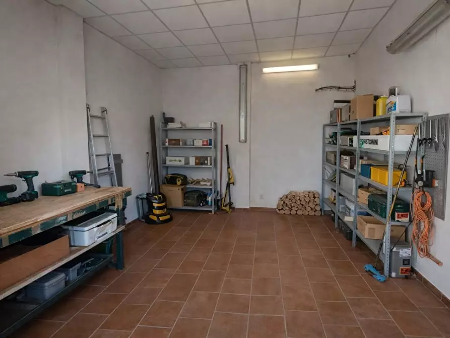 Immagine 8 di Villa in vendita  a Cascina